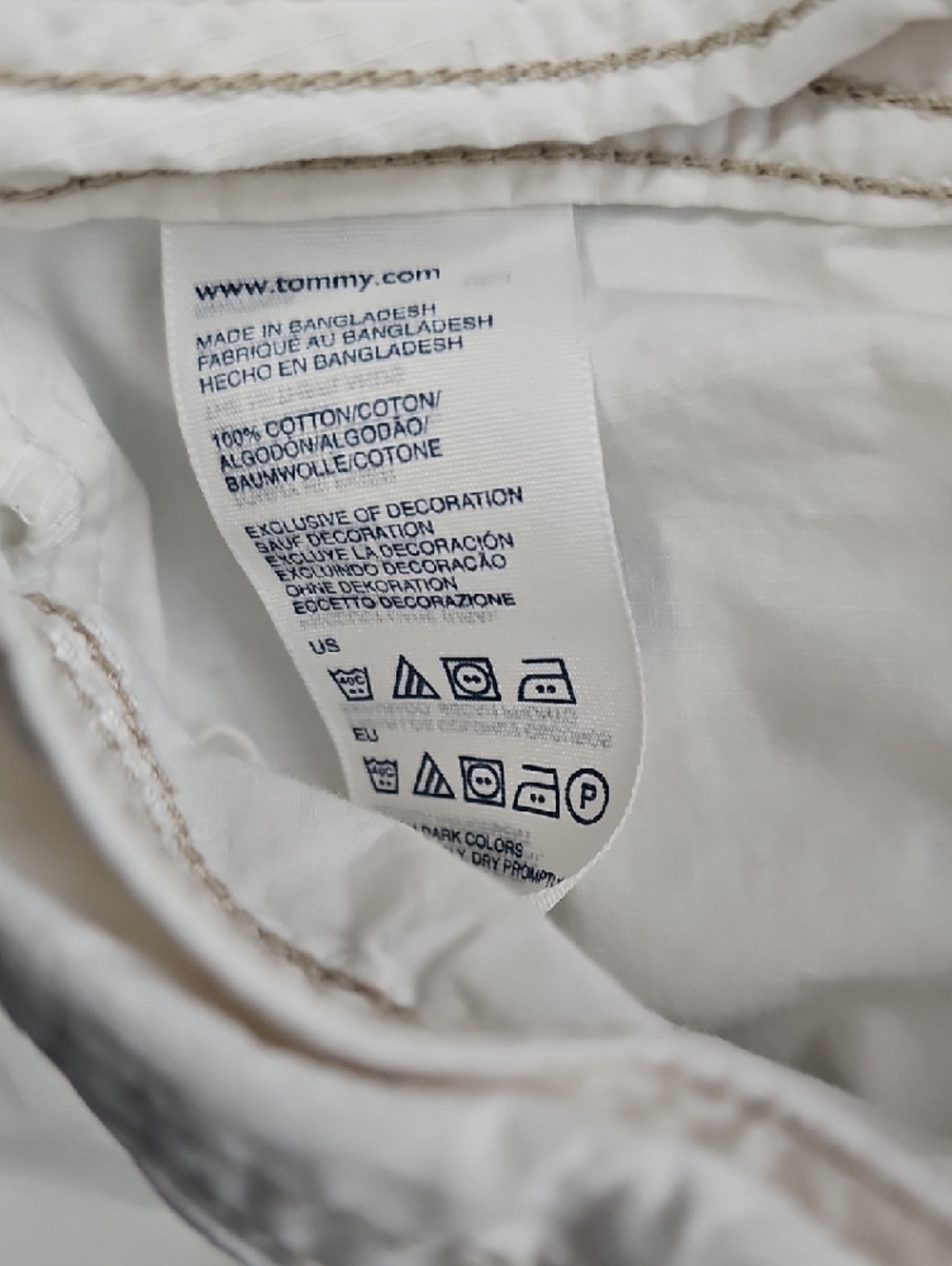 Tommy Hilfiger White Women's Cargo Utility Shorts - Picture 4 of 4